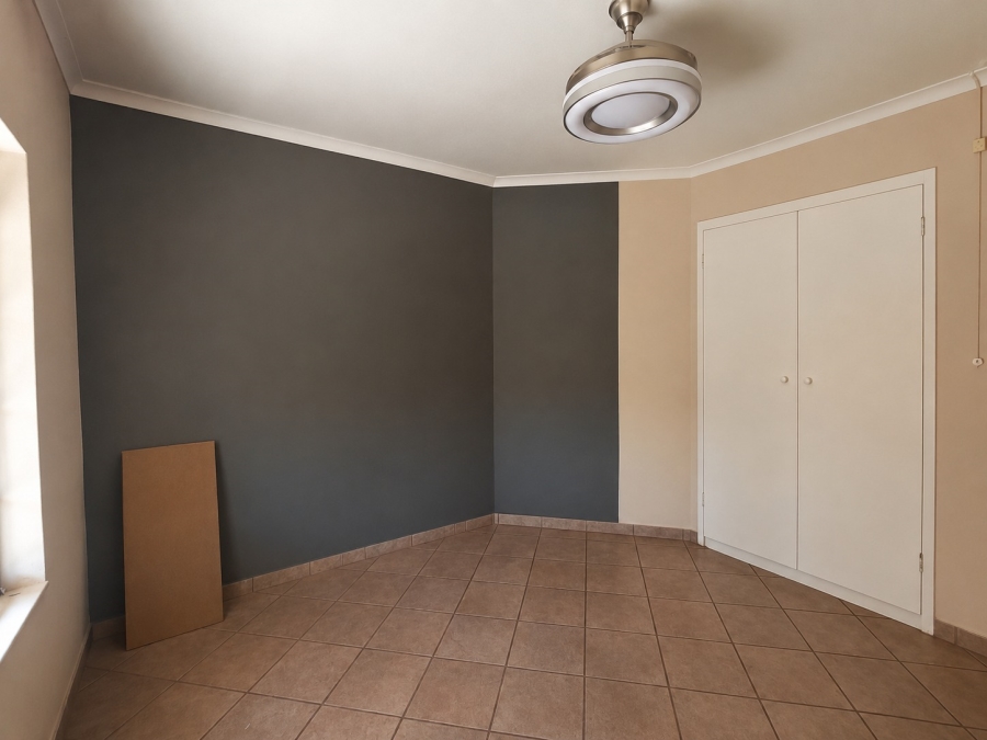 3 Bedroom Property for Sale in Azalea Park North West